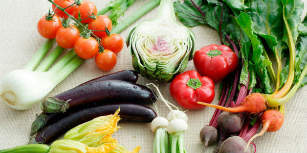 5508f2aa2acbe-1ghk-vegetarian-lessons-rainbow-produce-s2