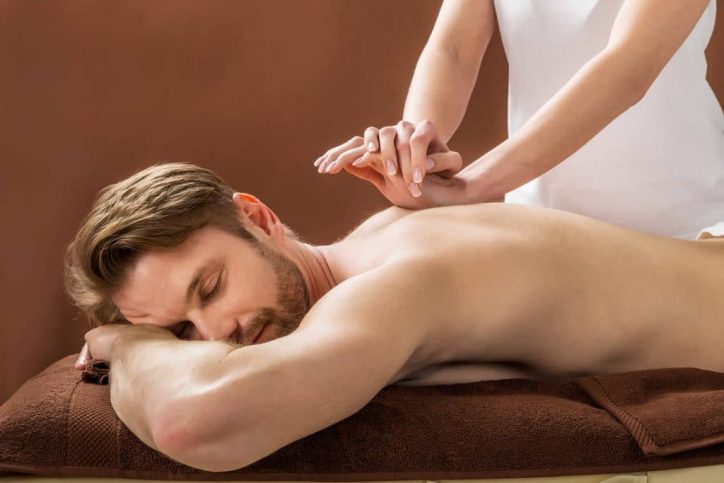 Исцеляющее воздействие массажа на тело мужчины